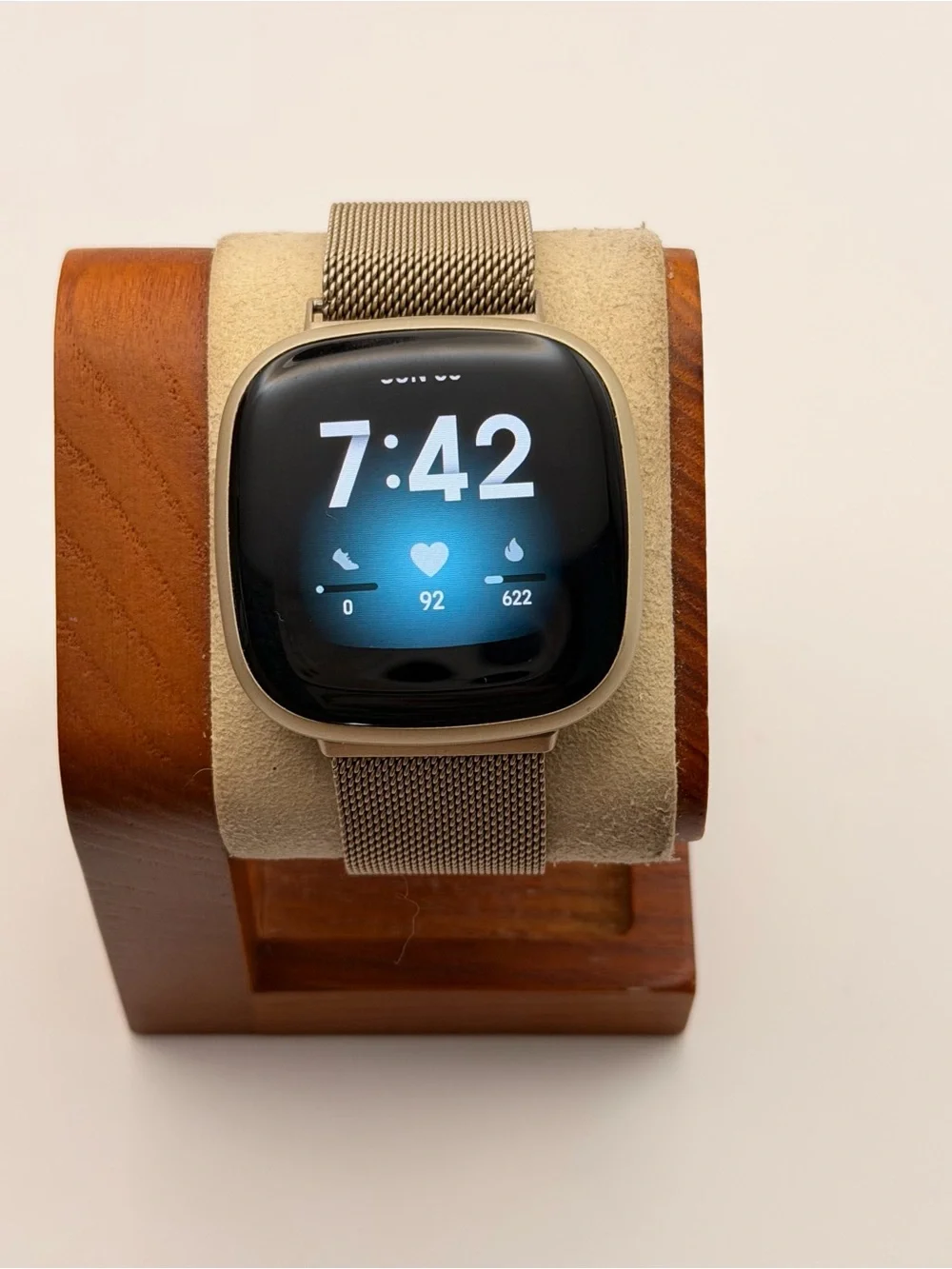 Fitbit Versa 3, Tested, Excellent, Charger Included, Gold Casing, Mesh Gold Band